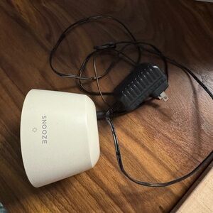 Snooze White Noise Machine with Adapter